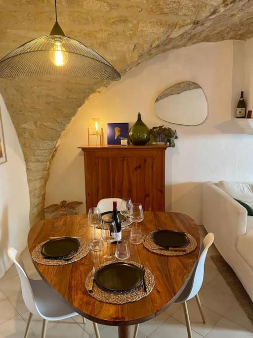 Charmante Maison De Village Au Pied Du Luberon Cabrieres-d'Aigues Exteriör bild