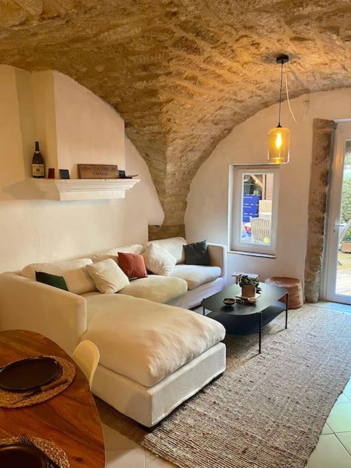 Charmante Maison De Village Au Pied Du Luberon Cabrieres-d'Aigues Exteriör bild