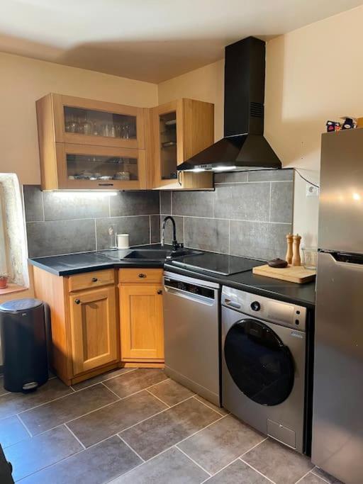 Charmante Maison De Village Au Pied Du Luberon Cabrieres-d'Aigues Exteriör bild